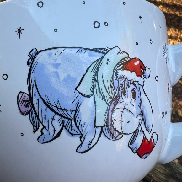 Winnie the Pooh Oversized Christmas Mug NWT - Picture 7 of 10